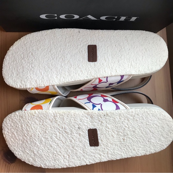 🌈 Coach Adora Sandal In Rainbow Signature Canvas - Picture 8 of 13